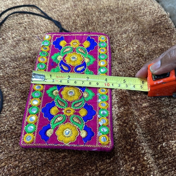 Bag phone Embroidery Hand Made - Picture 4 of 5